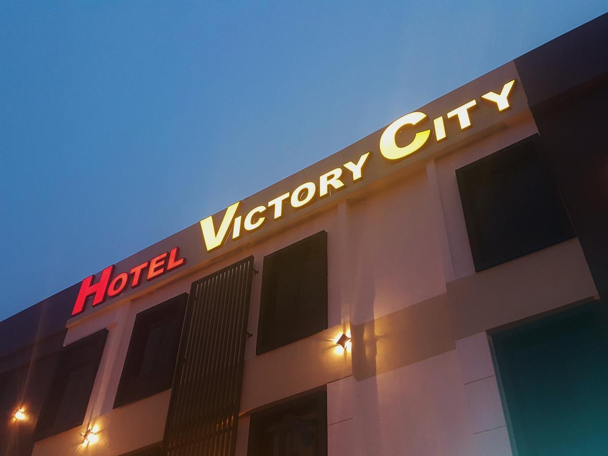 Hotel Zamburger Victory City Johor Bahru Exterior foto
