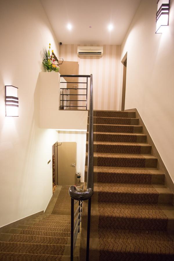 Hotel Zamburger Victory City Johor Bahru Exterior foto
